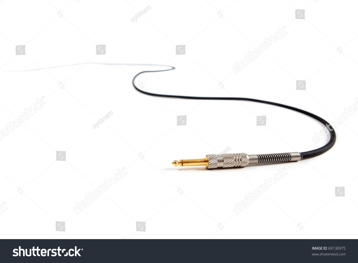 演播室音频或仪表电缆扩展和消失在白色背景。