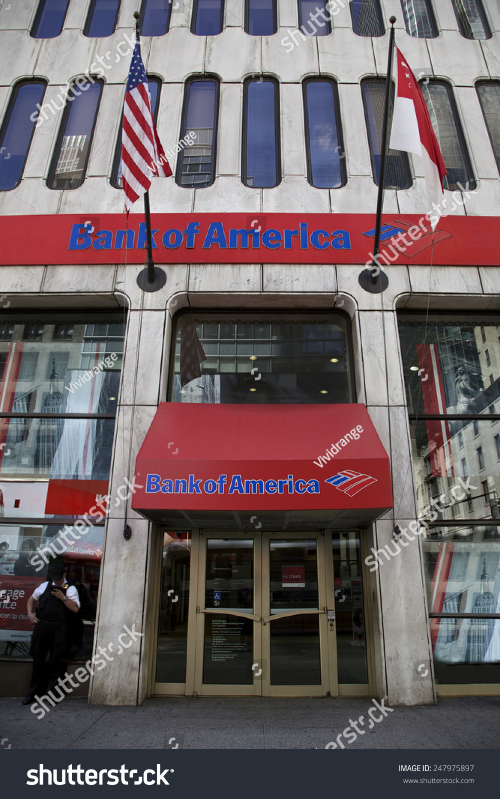 亿美元罚款,以解决指控出售有毒抵押贷款给投资者.