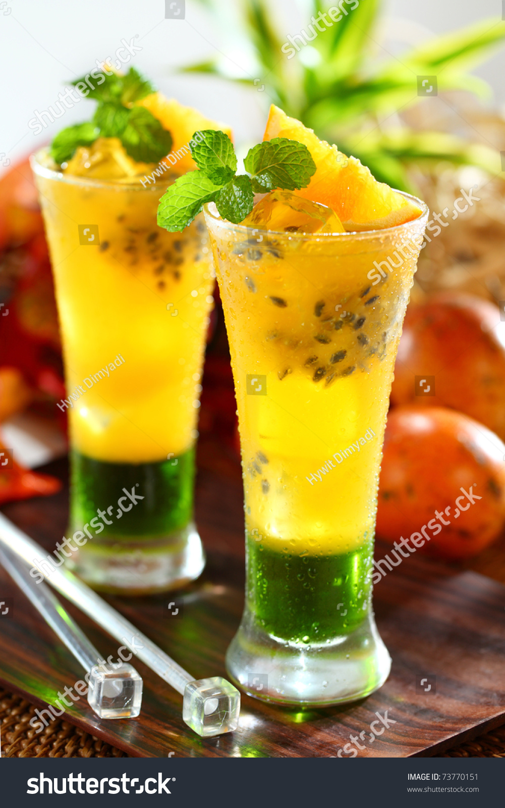 新鲜百香果橙汁-食品及饮料,交通运输-海洛创意(hellorf)